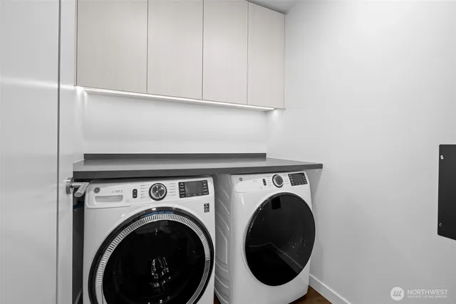 $8,995 | 2014 Fairview Avenue East, Unit 4004, Seattle, WA 98121