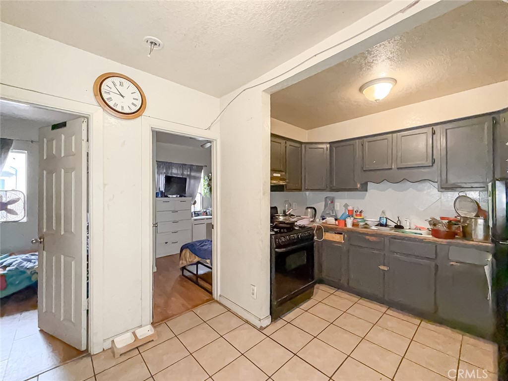 1403 Lemon Avenue Long Beach, CA 90813 - Photo 49 of 64