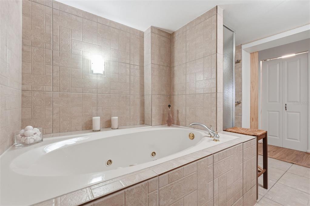 700 Starkey Road, Unit 622 Largo, FL 33771 - Photo 17 of 34