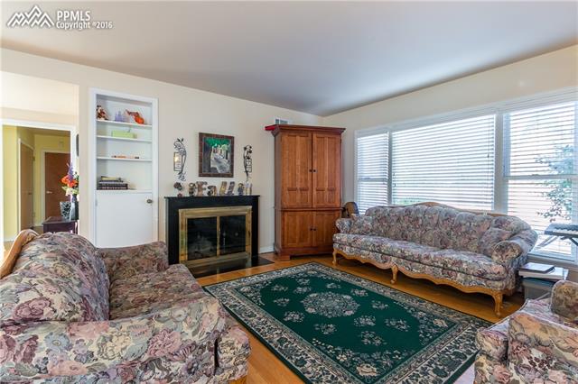 48 Marland Road Colorado Springs, CO 80906 - Photo 8 of 36 Gallery Image 8
