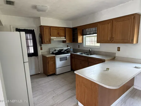 $1,350 | 120 Kelly Smith School Road, Palatka, FL 32177