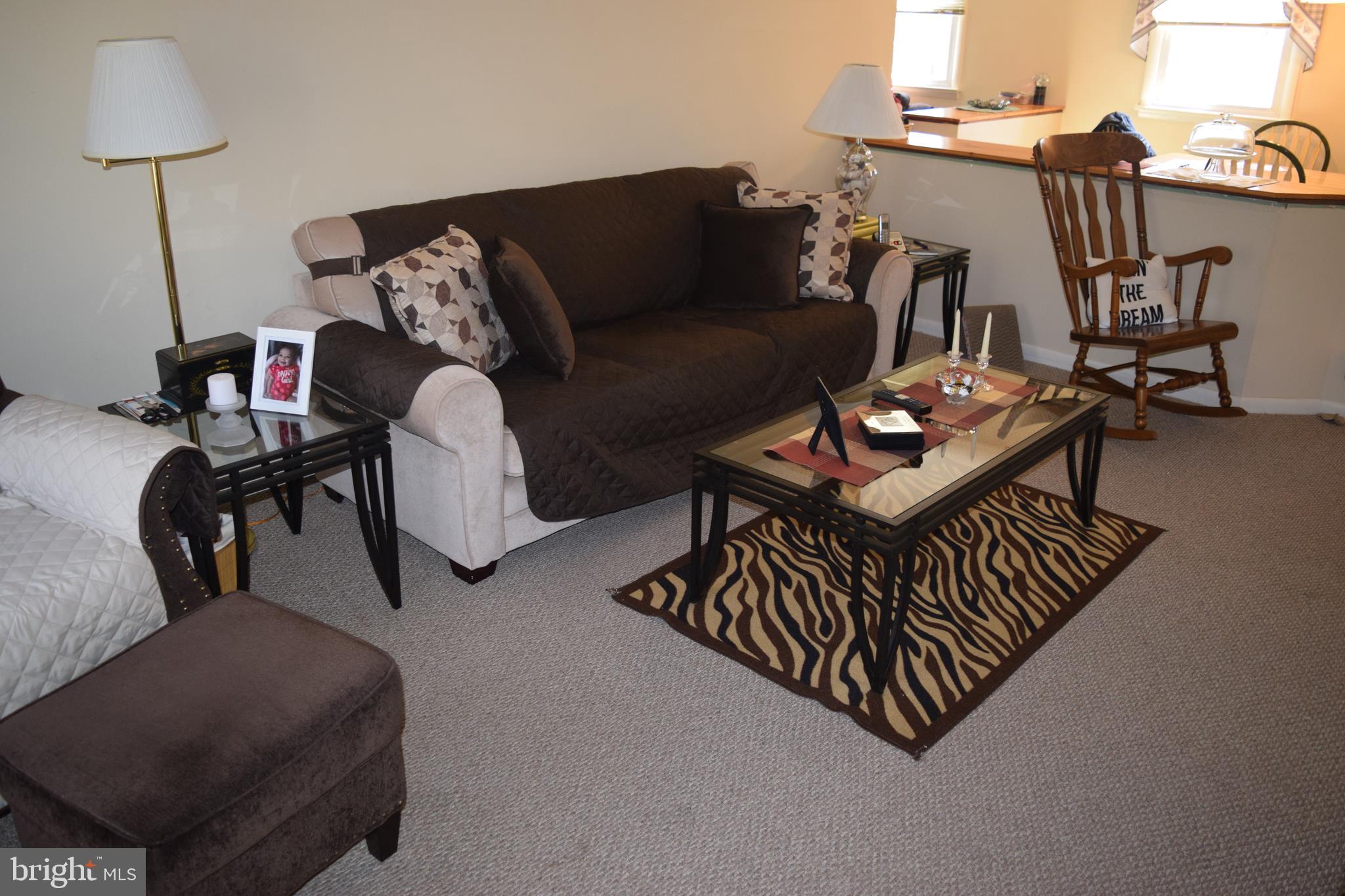 402 Tuckahoe Road Marmora, NJ 08223 - Photo 3 of 28 Living Room