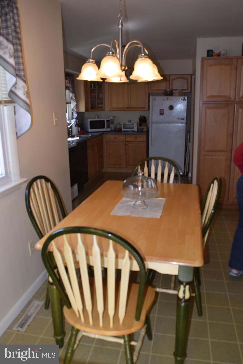 402 Tuckahoe Road Marmora, NJ 08223 - Photo 7 of 28 View of Kitchen from Family Room