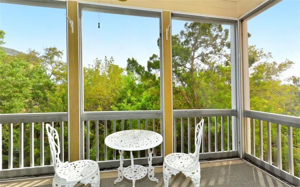655 Cedars Court, Unit 655 Longboat Key, FL 34228 - Photo 12 of 22