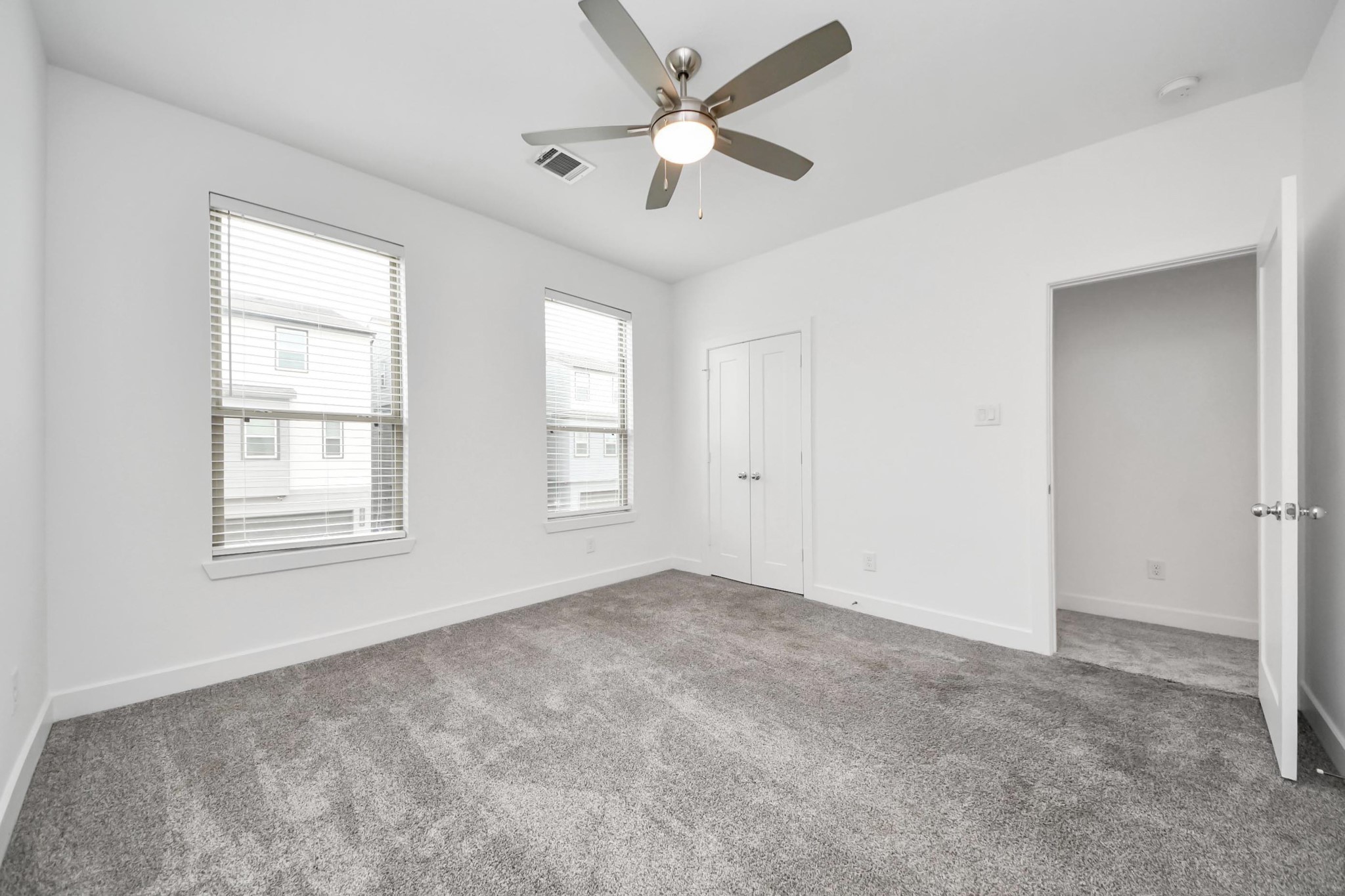 18527 Centro Row Conroe, TX 77385 - Photo 34 of 44