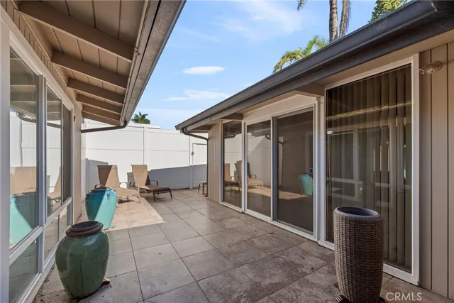 $2,600,000 | 449 South Prospect Avenue, Manhattan Beach, CA 90266