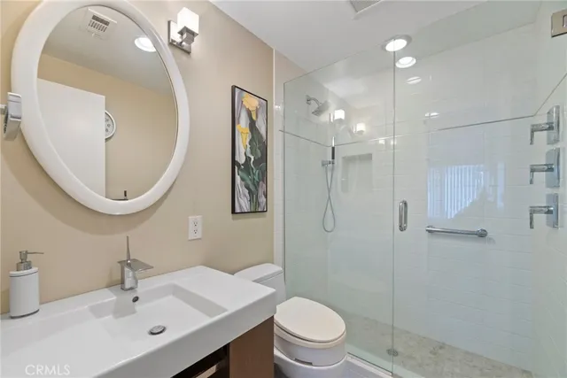 $2,600,000 | 449 South Prospect Avenue, Manhattan Beach, CA 90266