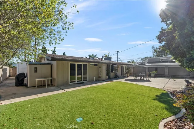 $2,600,000 | 449 South Prospect Avenue, Manhattan Beach, CA 90266