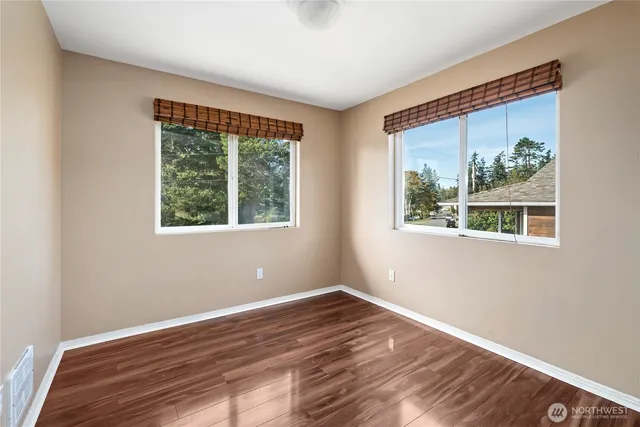 $499,999 | 1271 South Rickover Drive, Coupeville, WA 98239