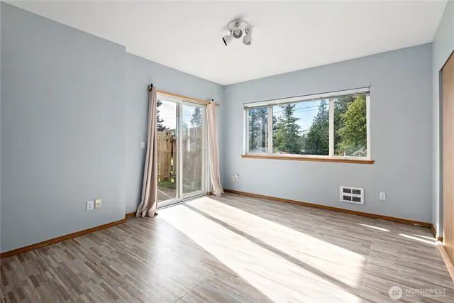 $499,999 | 1271 South Rickover Drive, Coupeville, WA 98239