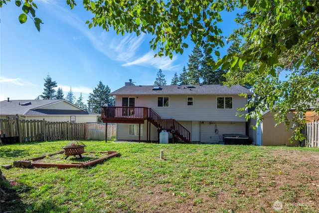 $499,999 | 1271 South Rickover Drive, Coupeville, WA 98239