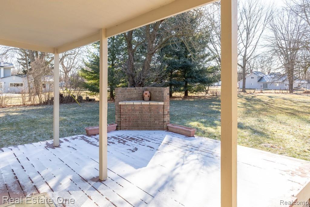 34435 West 9 Mile Road Farmington Hills, MI 48335 - Photo 29 of 32