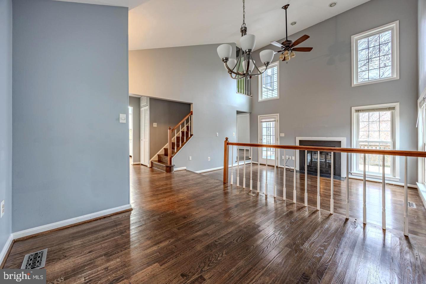 8200 Maple Ridge Avenue Springfield, VA 22153 - Photo 3 of 35 Gallery Image 3