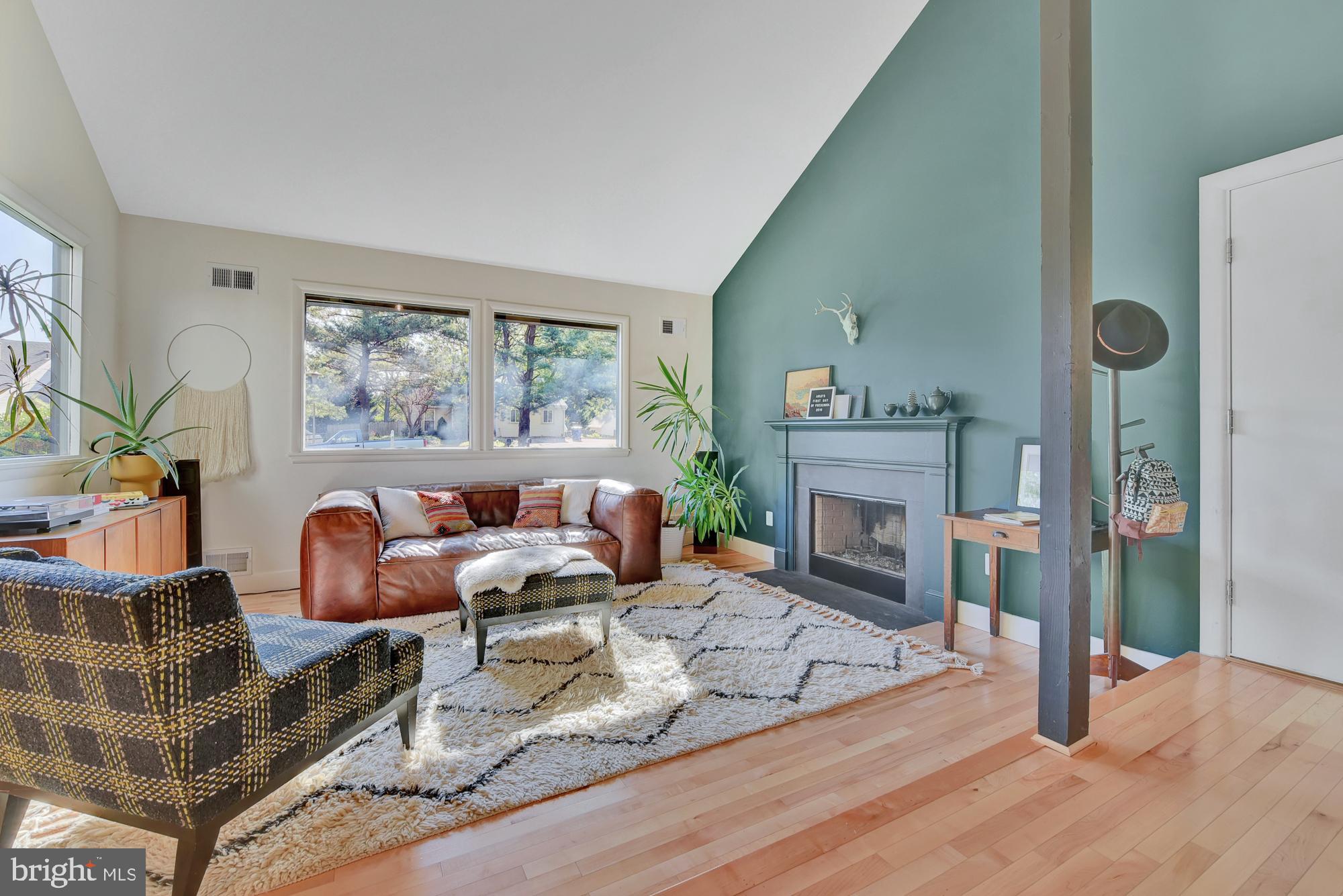 17424 Collier Way Poolesville, MD 20837 - Photo 11 of 61 Then this is your next home. Hardwoods everywhere!
