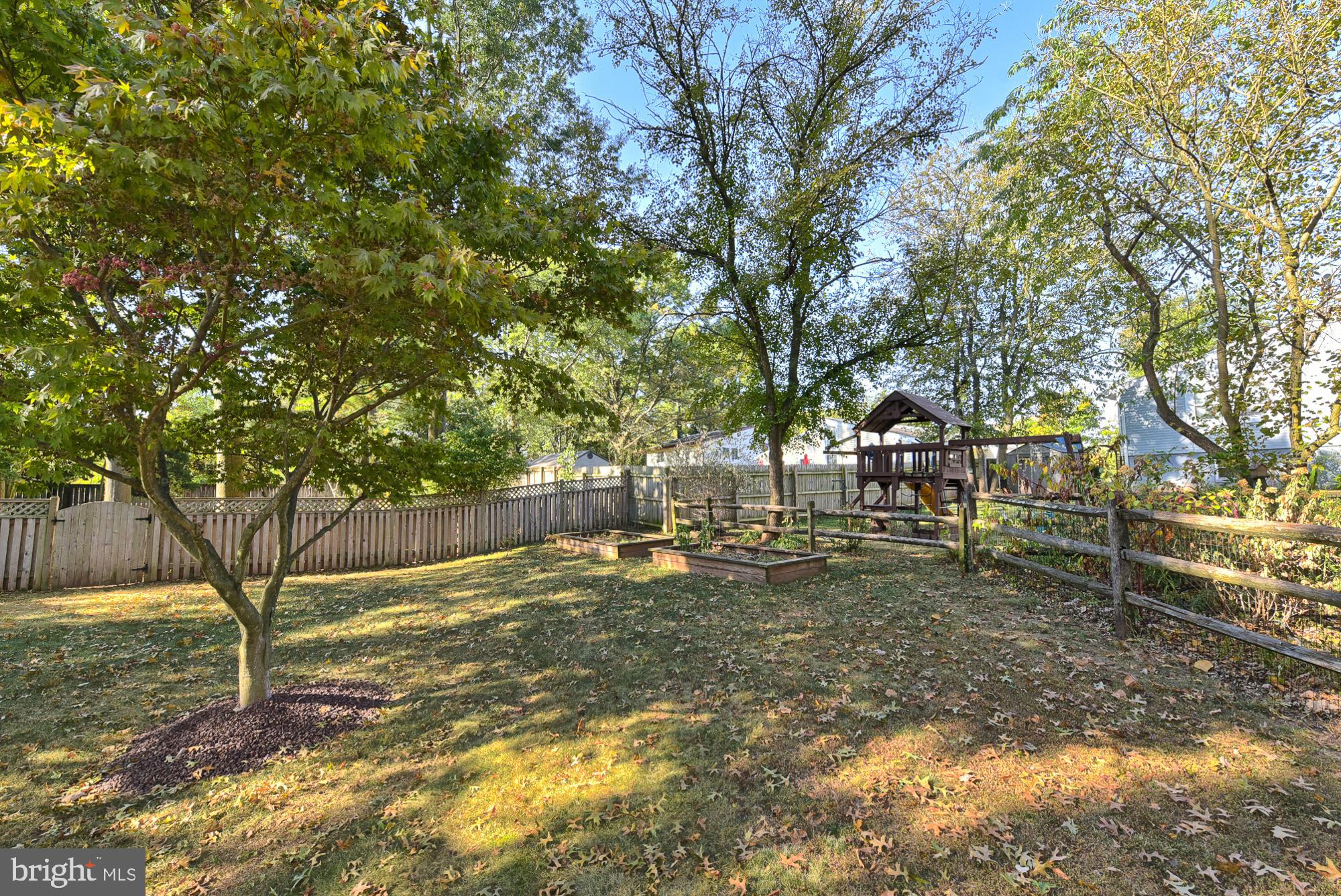 17424 Collier Way Poolesville, MD 20837 - Photo 9 of 61 Already fenced on three sides