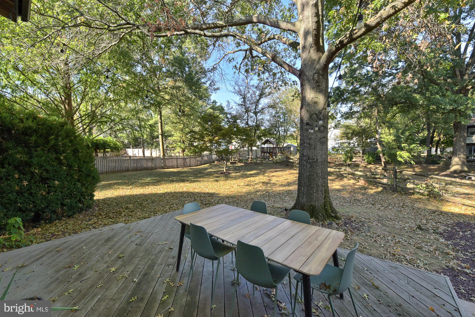 17424 Collier Way Poolesville, MD 20837 - Photo 10 of 61 Not too late for a nice fall dinner out here