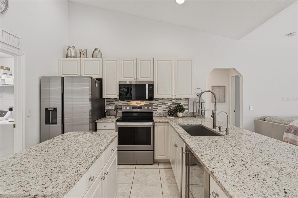 3131 Hercules Road Venice, FL 34293 - Photo 27 of 56