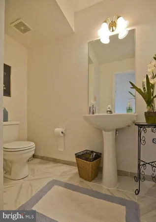 $3,995 | 13195 Quade Lane, Woodbridge, VA 22193