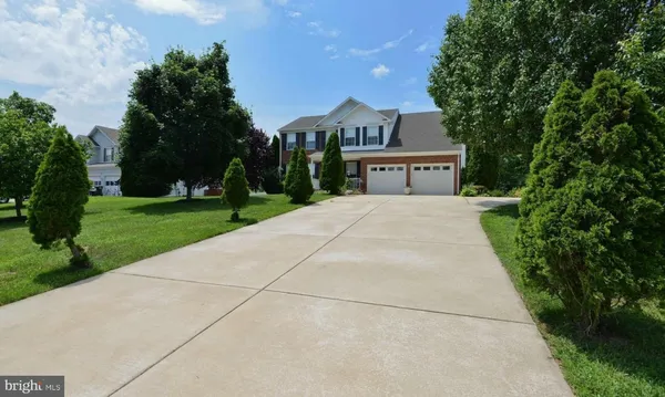 $3,995 | 13195 Quade Lane, Woodbridge, VA 22193