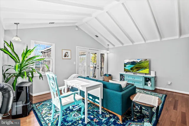 $375,000 | 300 Weems Street, Colonial Beach, VA 22443