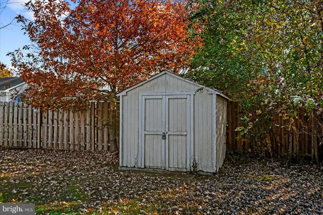 $375,000 | 300 Weems Street, Colonial Beach, VA 22443