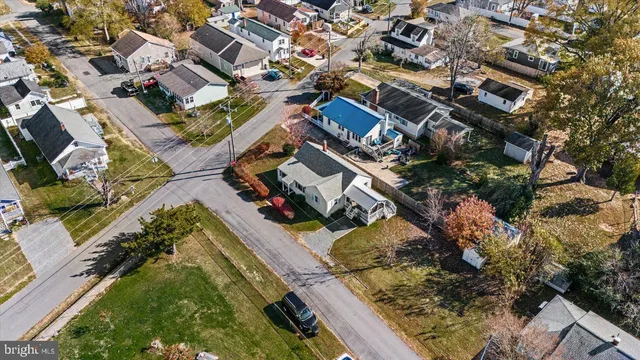 $375,000 | 300 Weems Street, Colonial Beach, VA 22443