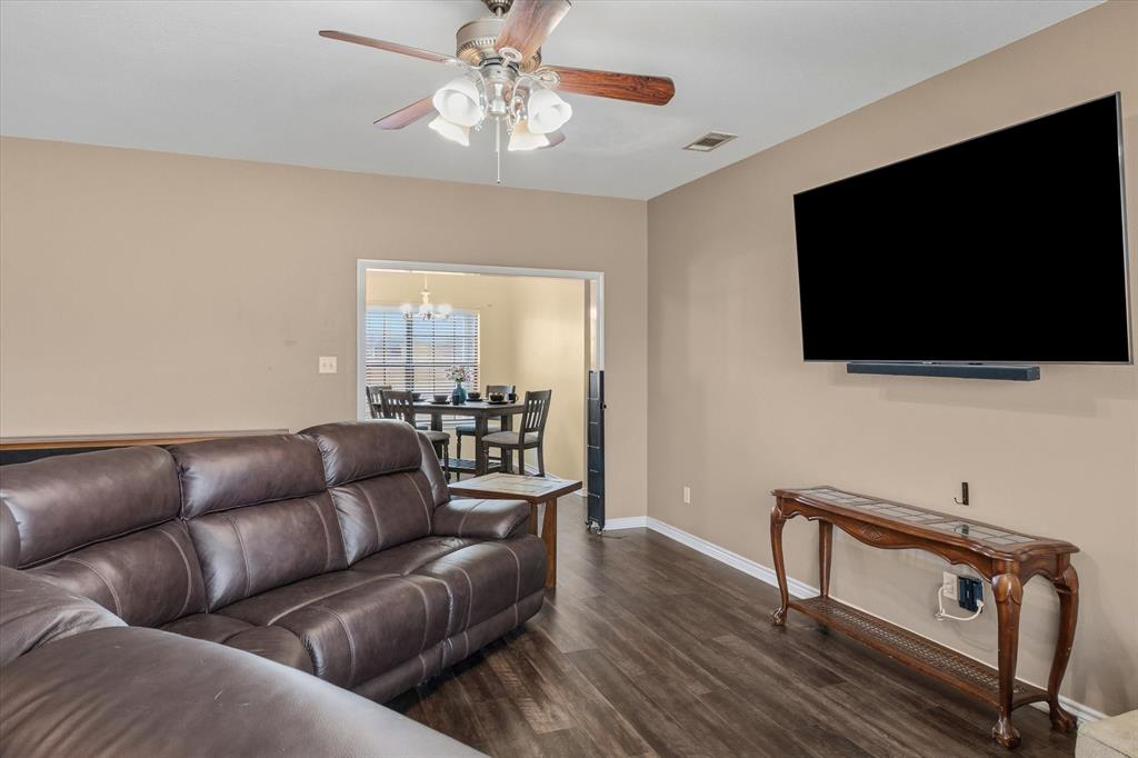 6030 Suncrest Drive Athens, TX 75752 - Photo 12 of 32
