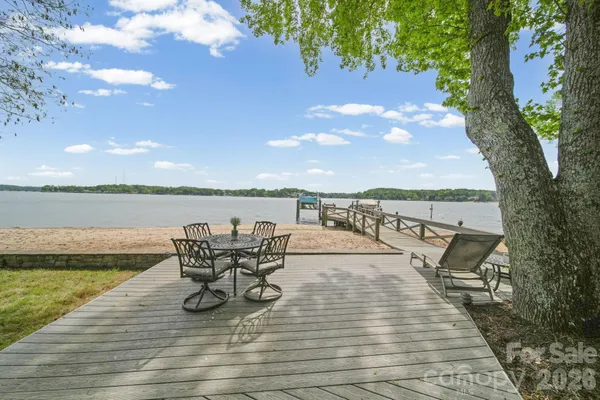 $1,300,000 | 14 King Haigler Chase Street, Clover, SC 29710