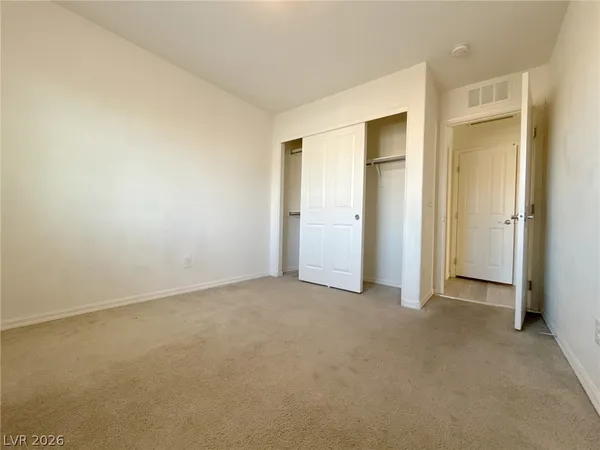 $2,195 | 10208 Arch Bluff Street, Las Vegas, NV 89178