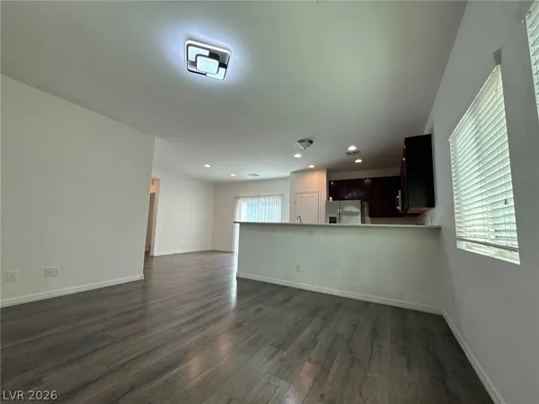 $2,195 | 10208 Arch Bluff Street, Las Vegas, NV 89178