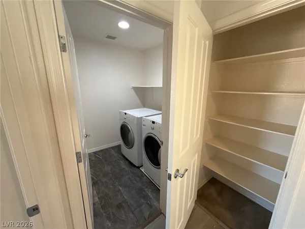 $2,195 | 10208 Arch Bluff Street, Las Vegas, NV 89178