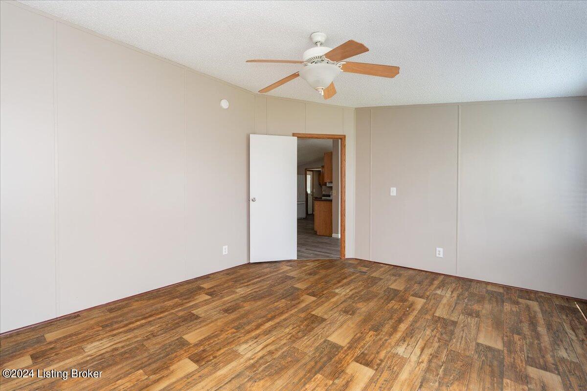 639 Old Boston Road Lebanon Junction, KY 40150 - Photo 14 of 33 05-FullRes-5