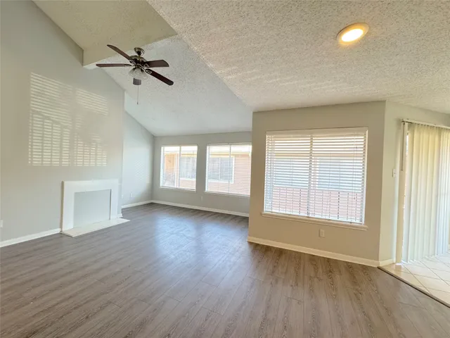 $120,000 | 12200 Overbrook Lane, Unit 38D, Houston, TX 77077