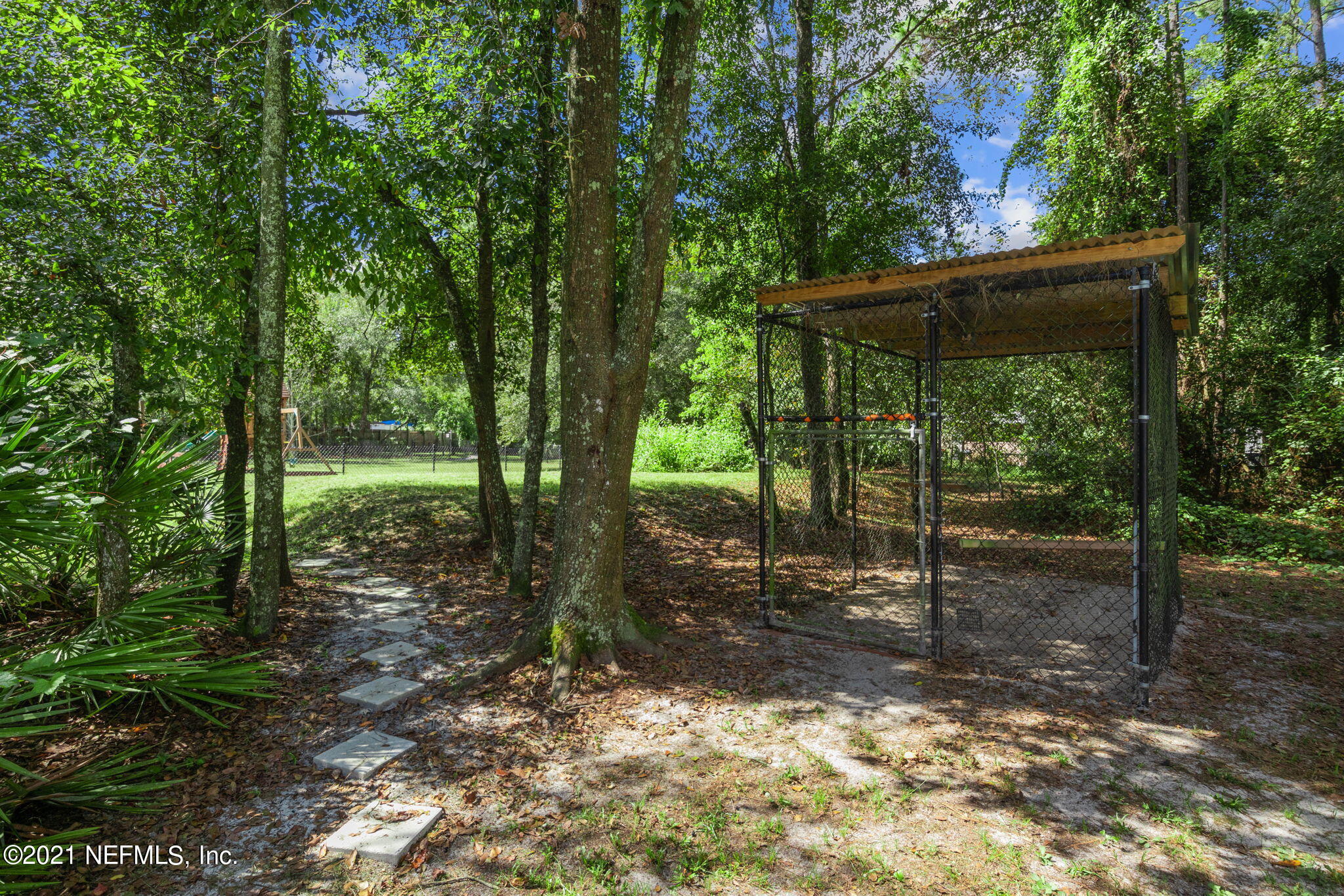 736 Halsema Road North Jacksonville, FL 32220 - Photo 27 of 29 a backyard of a house