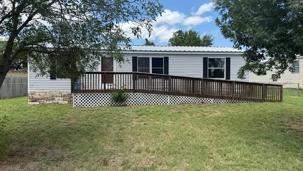 $169,900 | 200 Sarah Circle, Llano, TX 78643