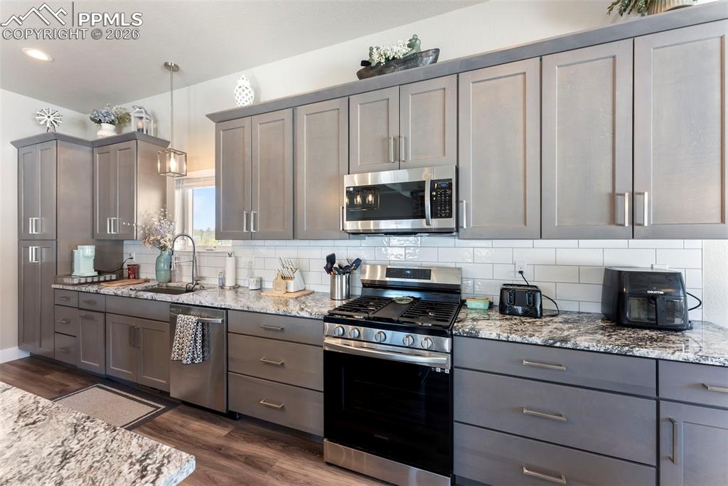 489 Due S Road Florissant, CO 80816 - Photo 12 of 41