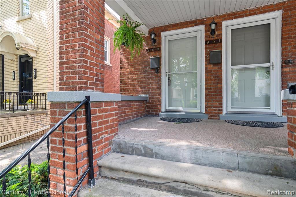949 Nottingham Road Grosse Pointe Park, MI 48230 - Photo 6 of 56