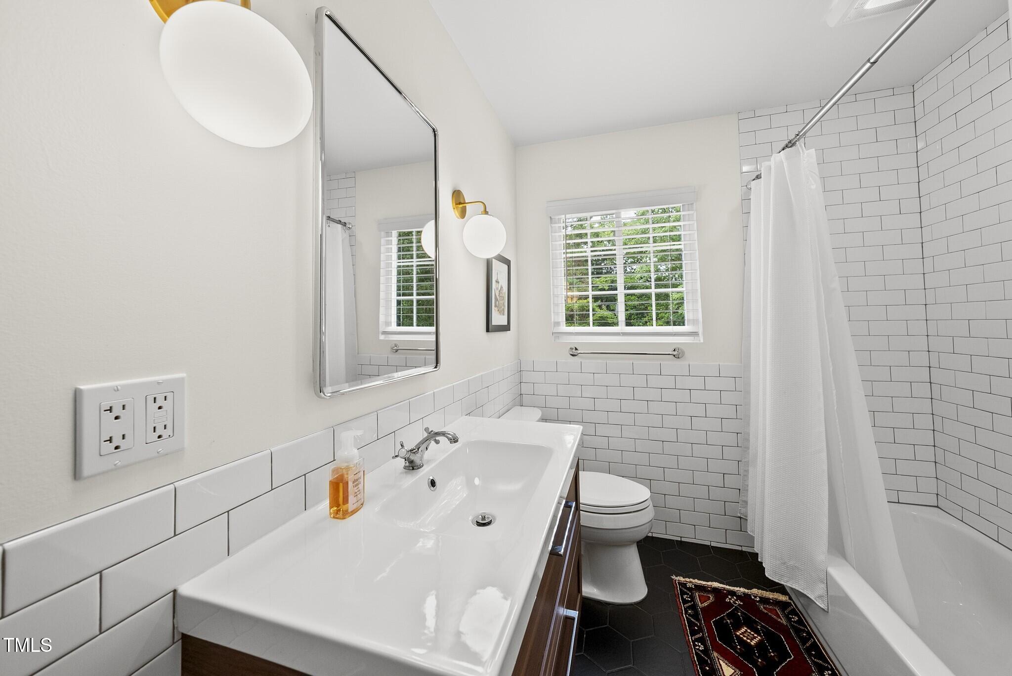 1312 Dixie Trail Raleigh, NC 27607 - Photo 25 of 46 024_DSC08744