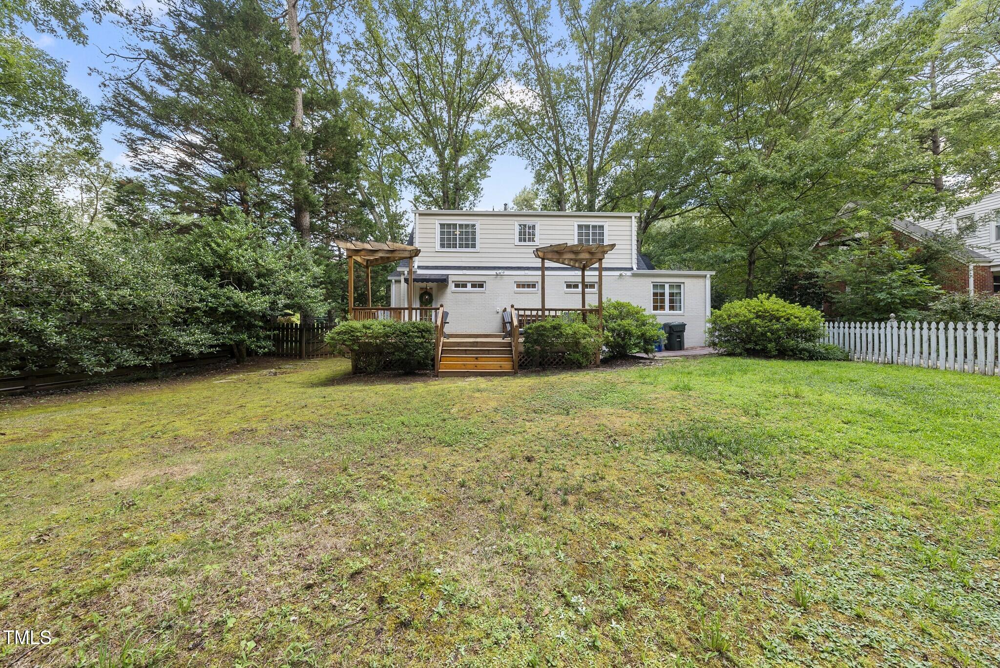 1312 Dixie Trail Raleigh, NC 27607 - Photo 35 of 46 040_DSC08637