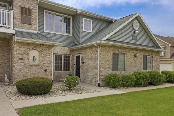 $299,900 | 6911 53rd Street, Unit 136, Kenosha, WI 53144
