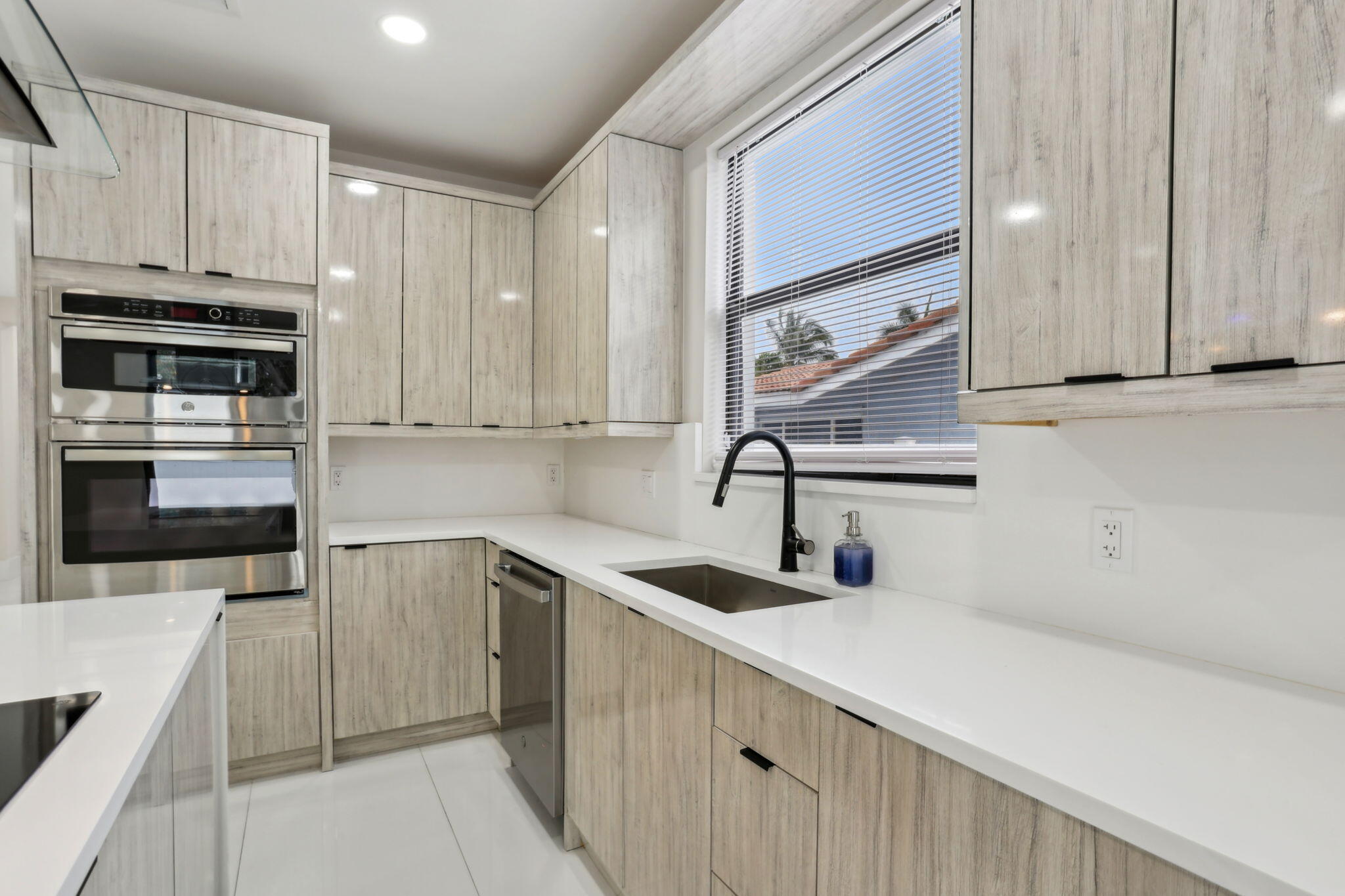 776 Bailey Street Boca Raton, FL 33487 - Photo 28 of 73 48-web-or-mls-0E2A2579_HiRes