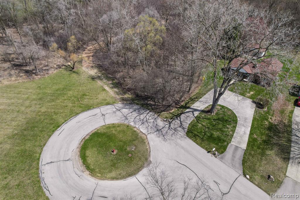 3211 Coolidge Highway Rochester Hills, MI 48309 - Photo 35 of 45