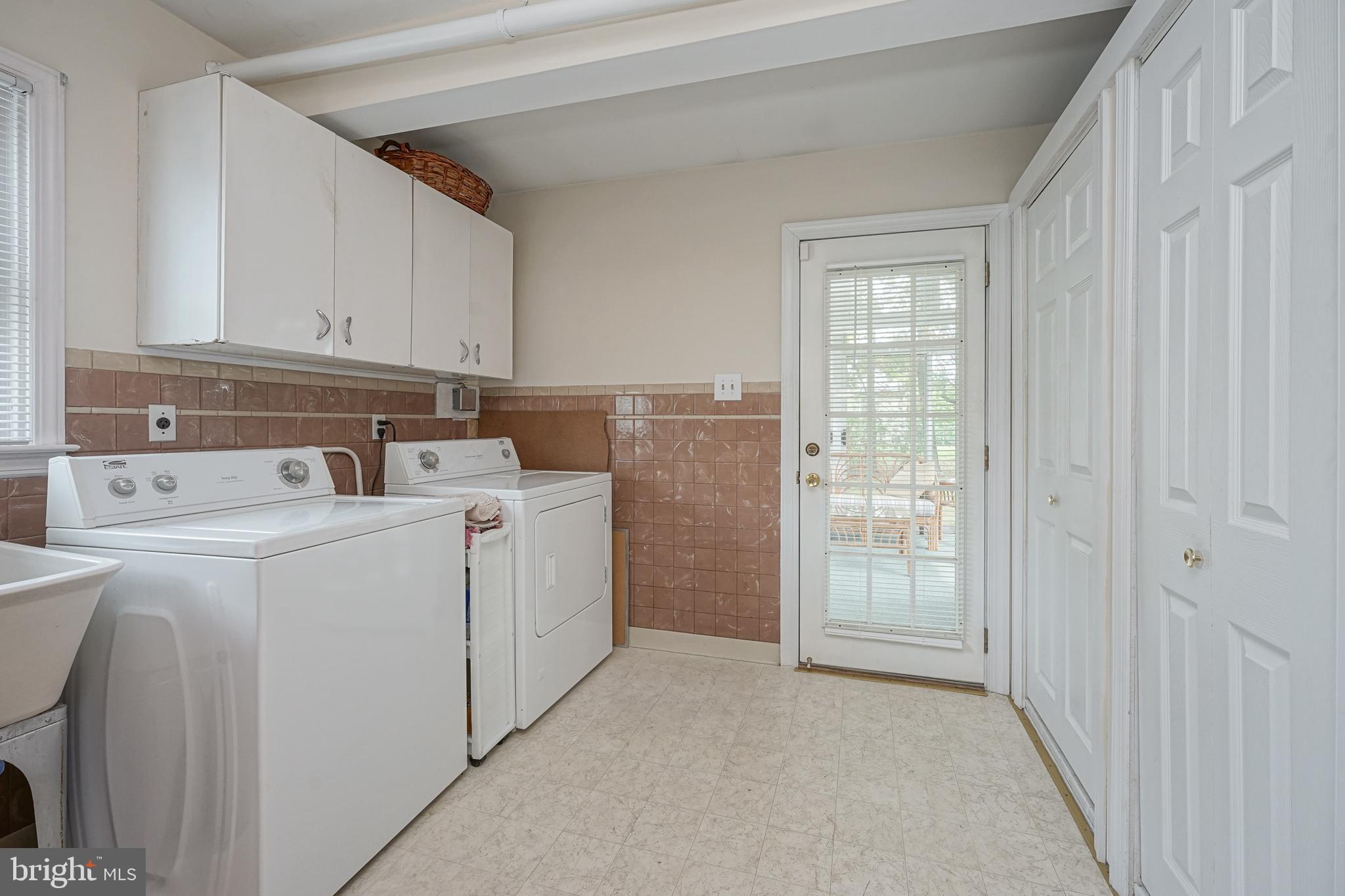 21 Warwick Road Stratford, NJ 08084 - Photo 14 of 29