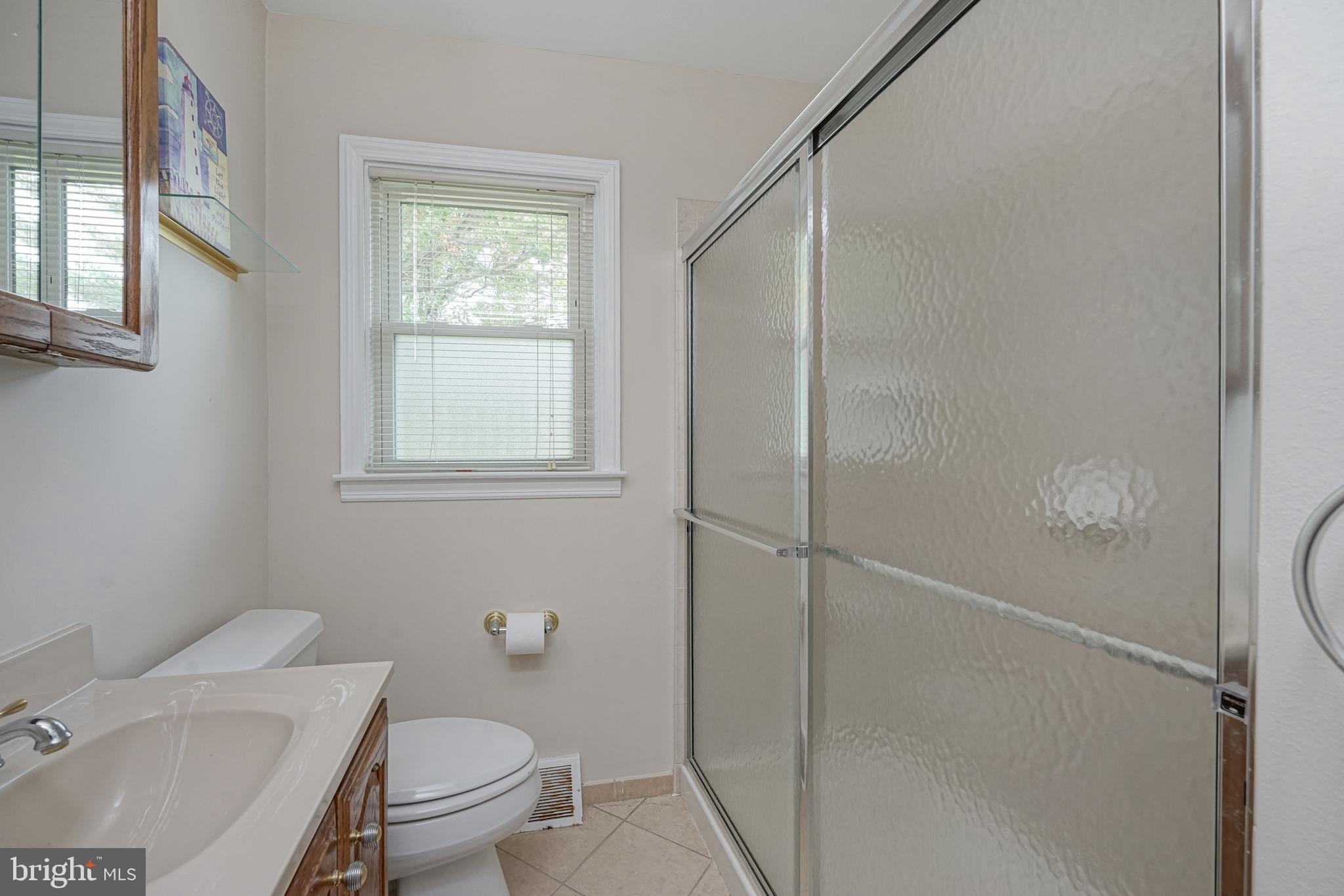 21 Warwick Road Stratford, NJ 08084 - Photo 20 of 29