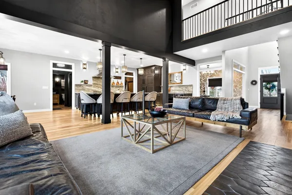 $1,200,000 | 30 Golden Wheat Lane, Wrightstown, WI 54180