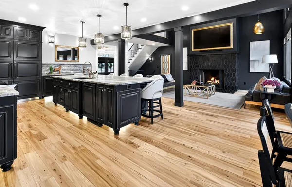 $1,200,000 | 30 Golden Wheat Lane, Wrightstown, WI 54180