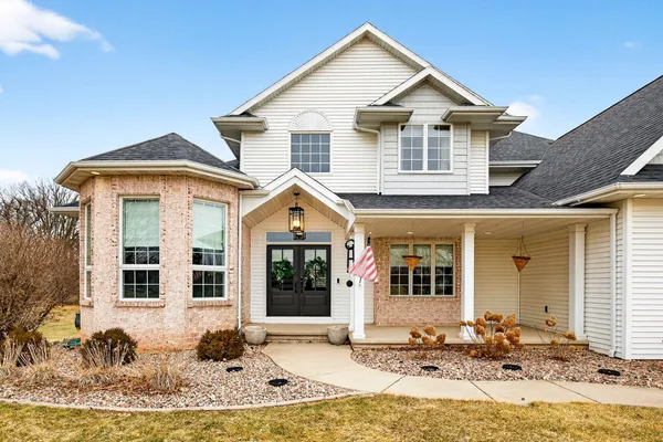 $1,200,000 | 30 Golden Wheat Lane, Wrightstown, WI 54180
