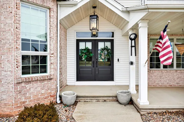 $1,200,000 | 30 Golden Wheat Lane, Wrightstown, WI 54180