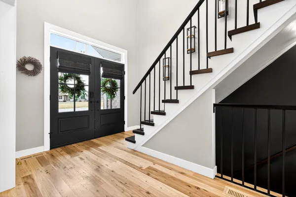 $1,200,000 | 30 Golden Wheat Lane, Wrightstown, WI 54180