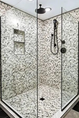 $1,200,000 | 30 Golden Wheat Lane, Wrightstown, WI 54180